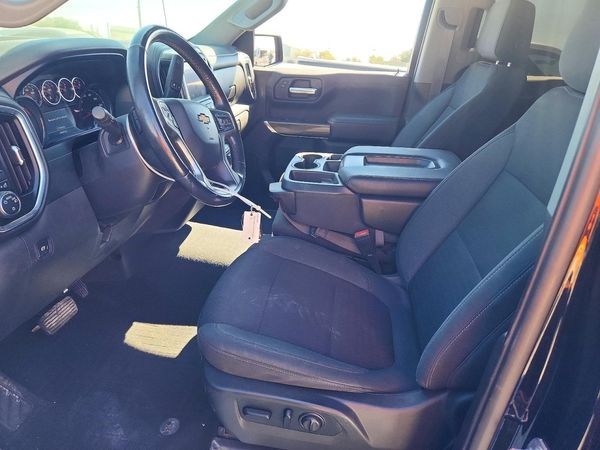 2021 CHEVROLET SILVERADO LT — DENT