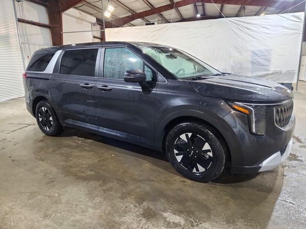 2026 KIA CARNIVAL LXS — Passenger 3/4