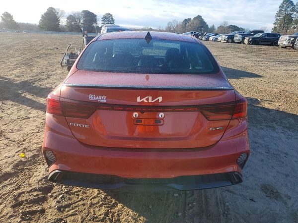 2023 KIA FORTE GT Line