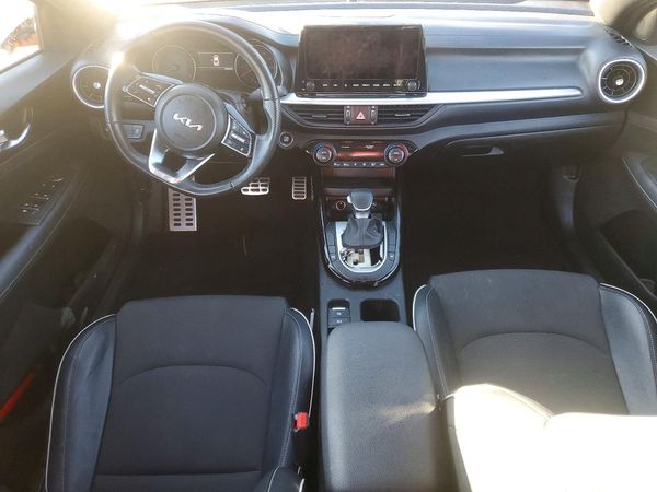 2023 KIA FORTE GT Line