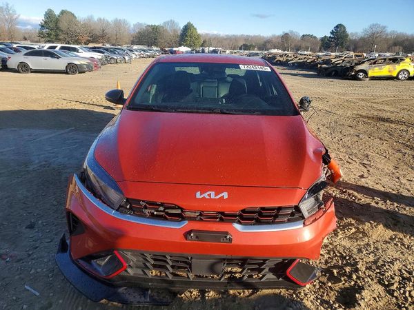 2023 KIA FORTE GT Line