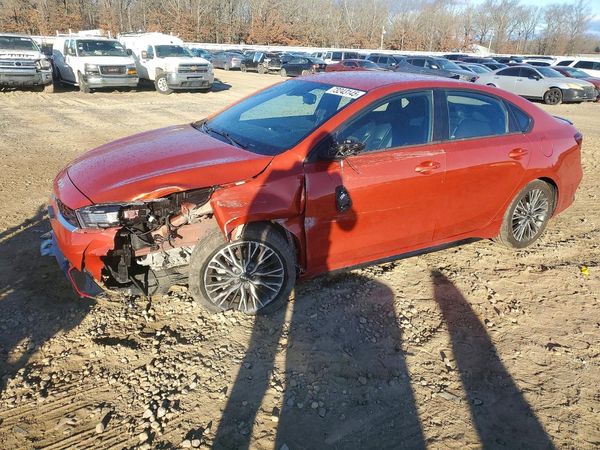 2023 KIA FORTE GT Line