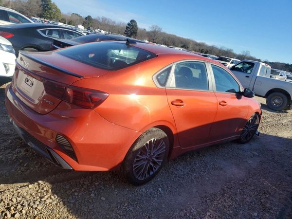 2023 KIA FORTE GT Line