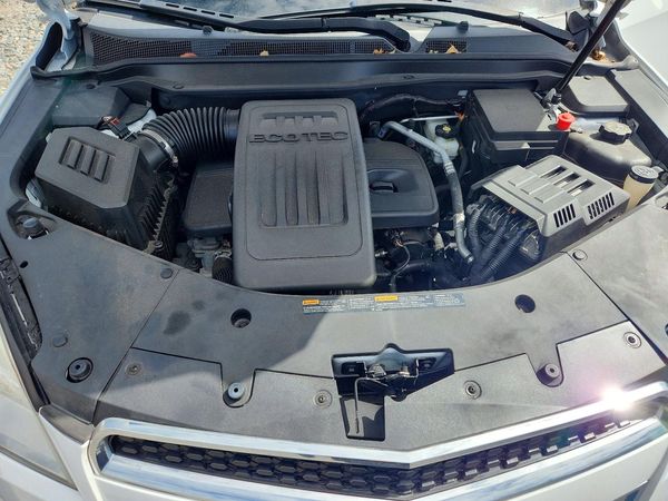 2014 CHEVROLET EQUINOX LS — Engine bay