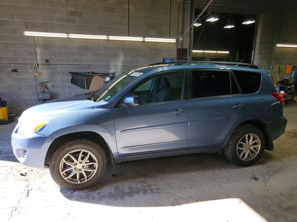 2012 TOYOTA RAV4 — DSFA — Front 3/4