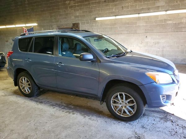 2012 TOYOTA RAV4 Standard — Passenger 3/4