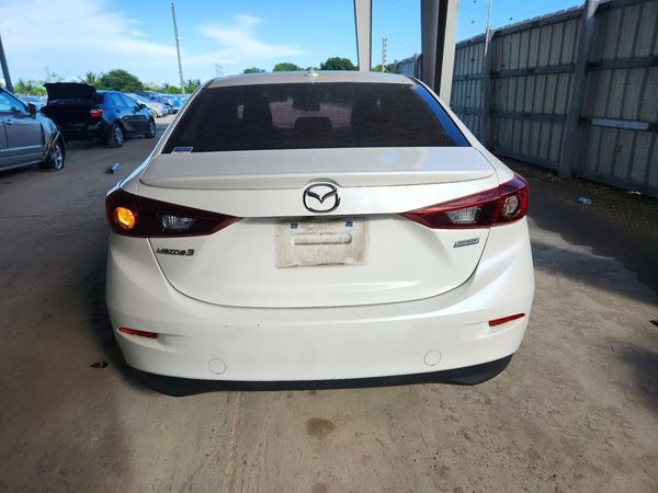 2017 MAZDA 3 Touring — DIRR