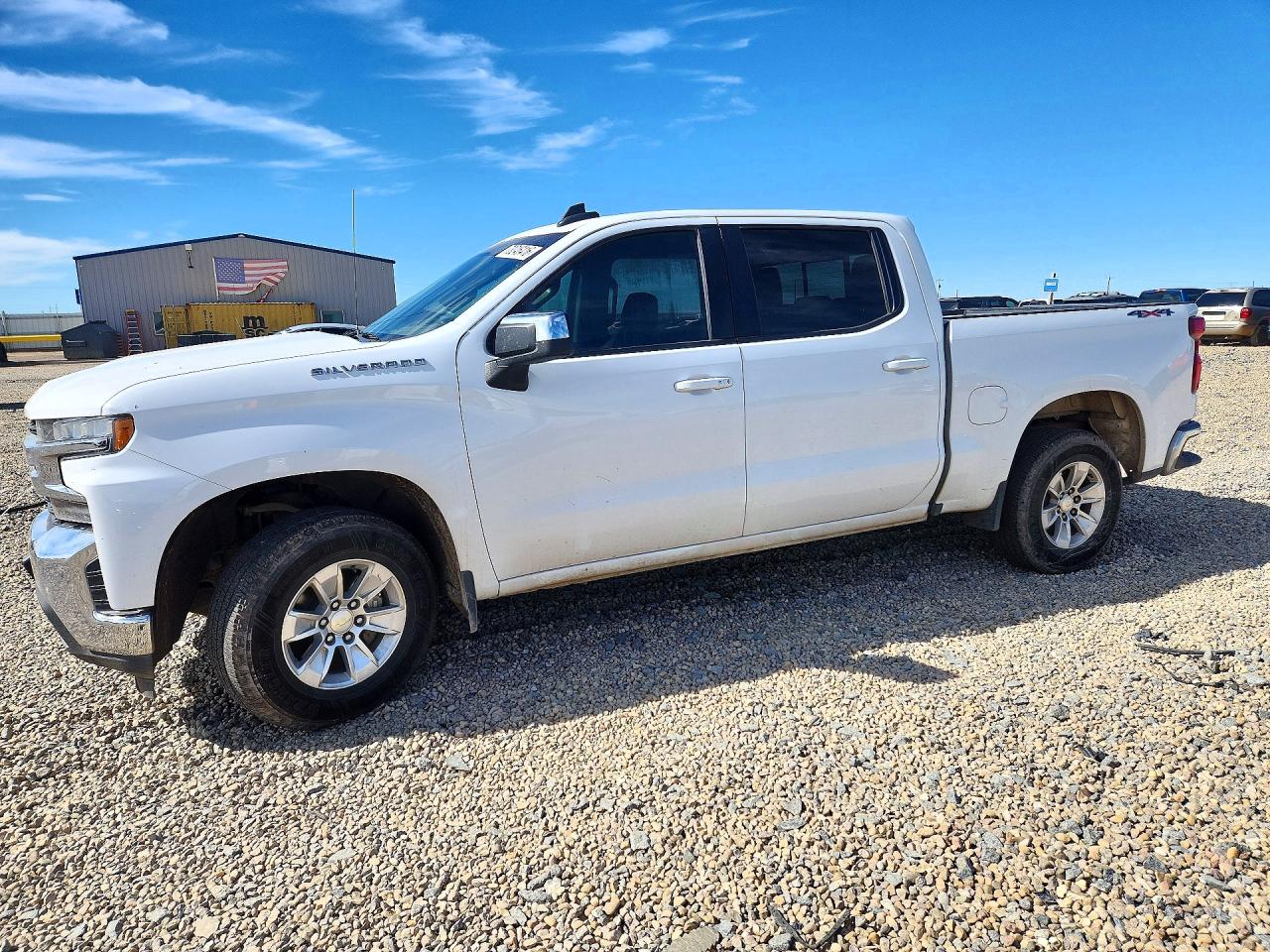 2020 CHEVROLET SILVERADO LT — Front 3/4