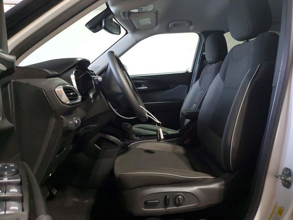 2023 CHEVROLET TRAILBLAZE LT — DENT