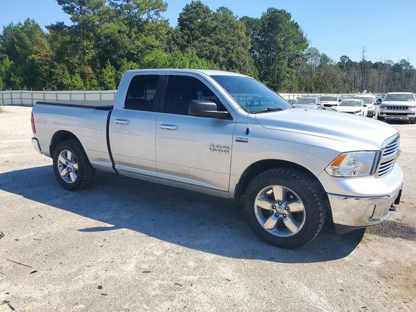 2014 RAM 1500 SLT — Passenger 3/4