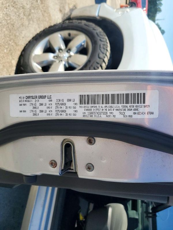 2014 RAM 1500 SLT — VINS
