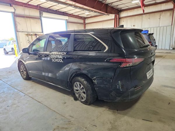 2022 TOYOTA SIENNA LE — DSRA