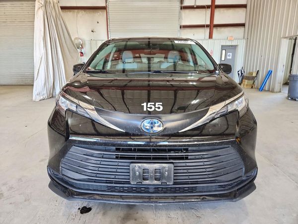 2022 TOYOTA SIENNA LE — DIRF