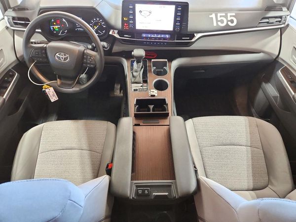 2022 TOYOTA SIENNA LE — CKPT