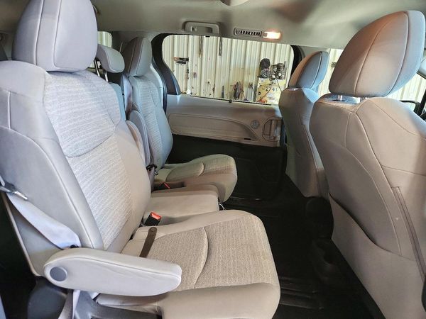 2022 TOYOTA SIENNA LE — PSRS
