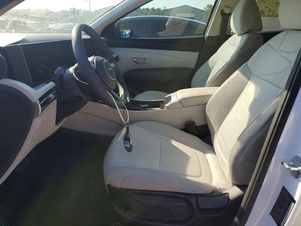 2025 HYUNDAI TUCSON SE — DENT