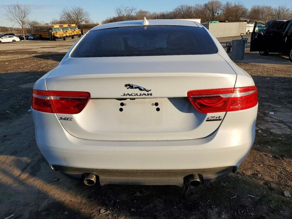 2018 JAGUAR XE Premium
