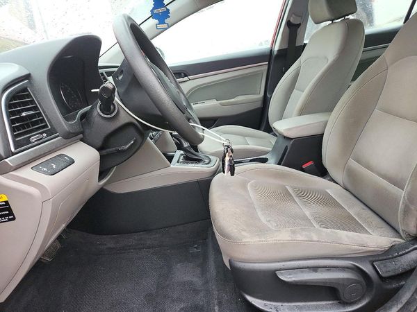 2018 HYUNDAI ELANTRA — DENT
