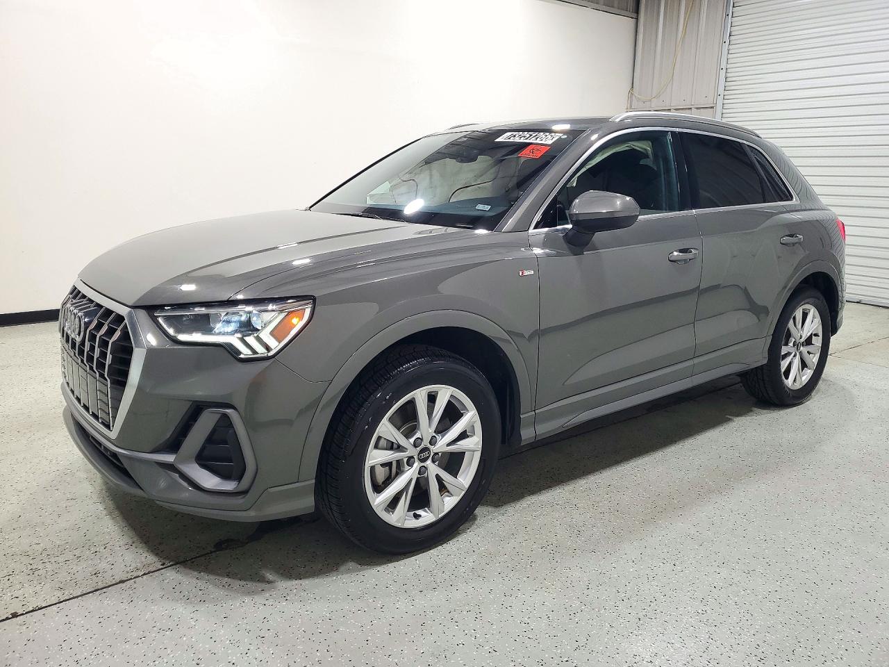 2025 AUDI Q3 S Line quattro Premium — Front 3/4