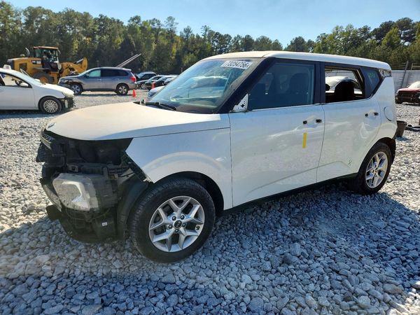 2020 KIA SOUL LX, S, X-Line — Front 3/4
