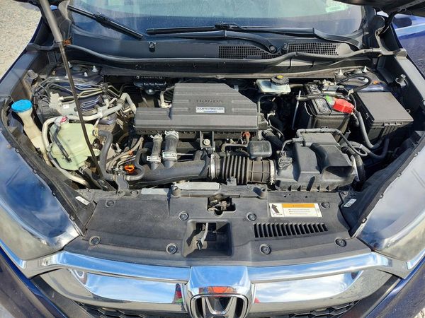 2017 HONDA CRV EX — Engine bay