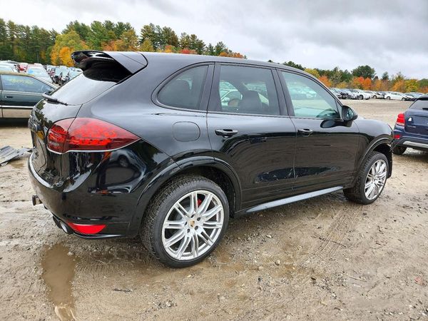 2014 PORSCHE CAYENNE GTS — PSRA