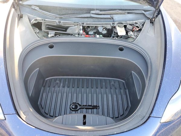 2022 TESLA MODEL 3 — Engine bay