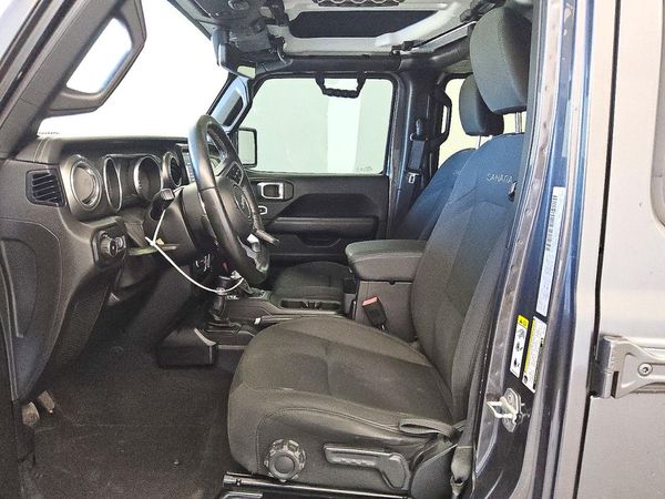 2018 JEEP WRANGLER UNLIMITED Unlimited Sahara — DENT