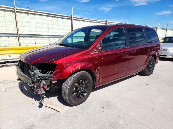 2019 DODGE GRAND CARAVAN GT — Front 3/4