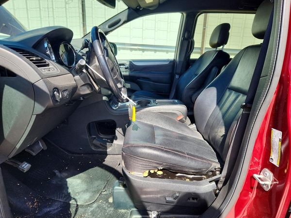 2019 DODGE GRAND CARAVAN GT — DENT