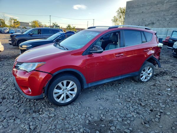 2014 TOYOTA RAV4 High — Front 3/4