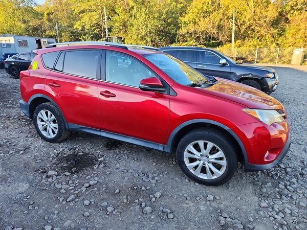 2014 TOYOTA RAV4 High — Passenger 3/4