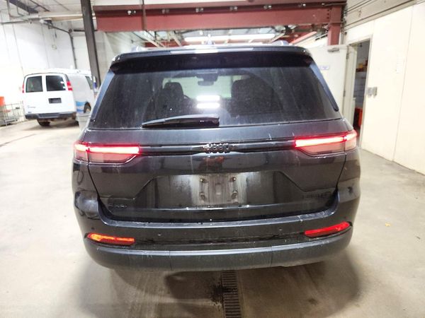 2023 JEEP CHEROKEE Limited — DIRR