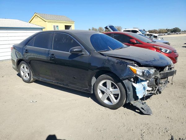 2012 TOYOTA CAMRY — Passenger 3/4