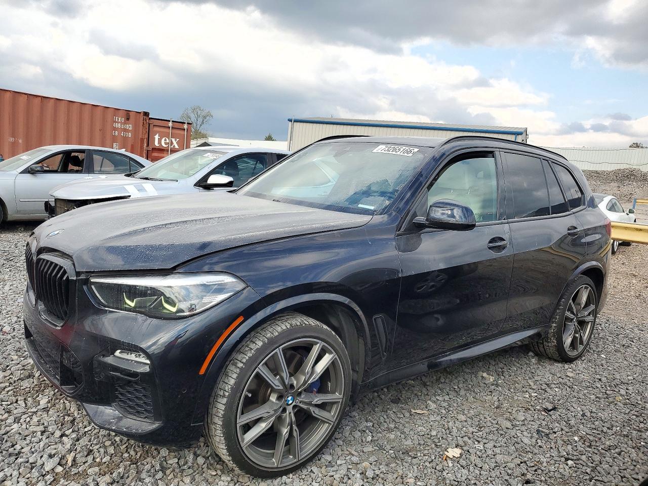 2020 BMW X5 M50i — Front 3/4