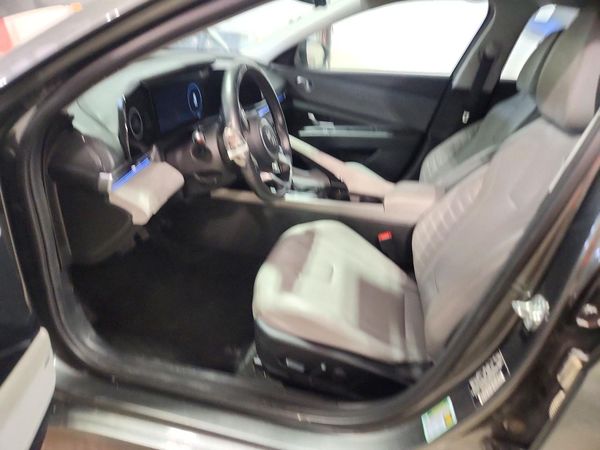 2024 HYUNDAI ELANTRA Limited — DENT