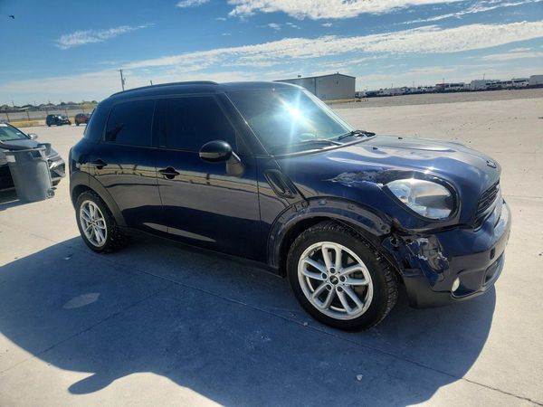 2016 MINI COOPER — Passenger 3/4