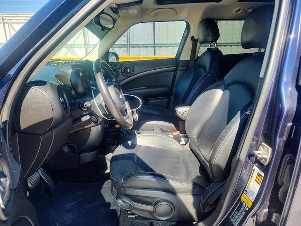 2016 MINI COOPER — DENT