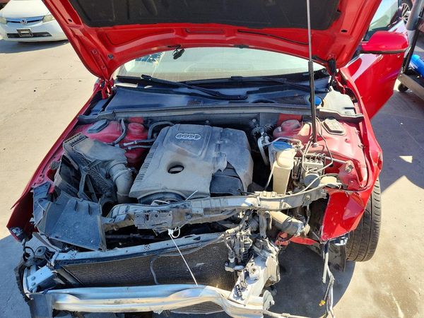 2015 AUDI A4 — Engine bay