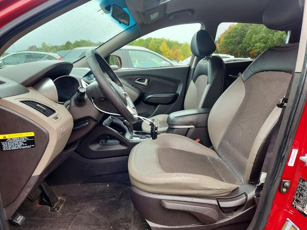 2013 HYUNDAI TUCSON — DENT