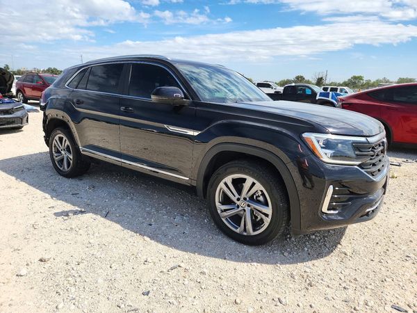 2024 VOLKSWAGEN ATLAS CROSS SPORT 4Motion SEL R-Line — Passenger 3/4