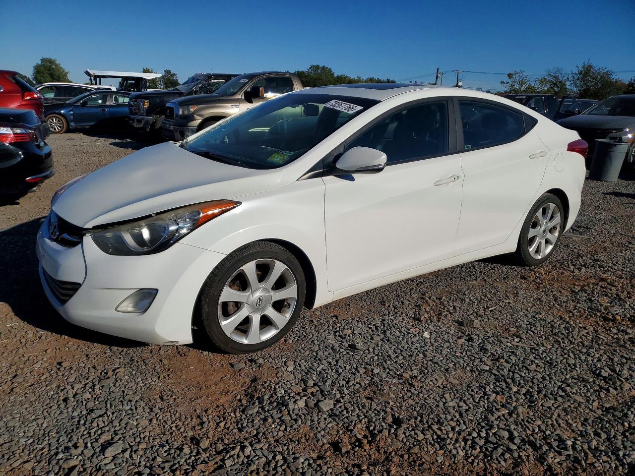 2013 HYUNDAI ELANTRA — Front 3/4