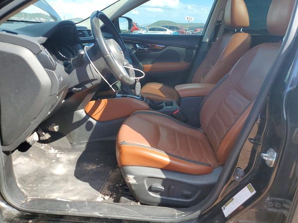 2018 NISSAN ROGUE — DENT