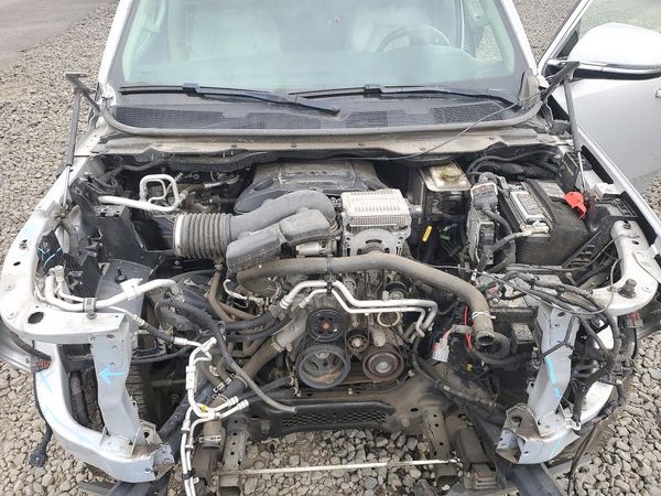 2022 JEEP WAGONEER Series II — Engine bay