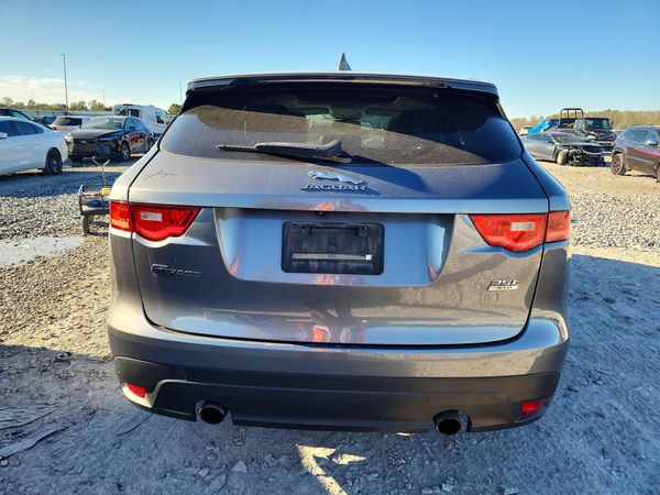 2017 JAGUAR F-PACE Prestige — DIRR
