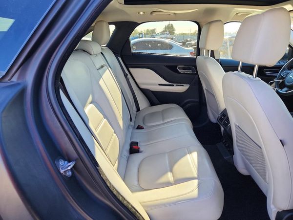 2017 JAGUAR F-PACE Prestige — PSRS
