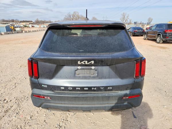 2022 KIA SORENTO LX