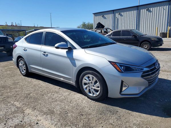 2020 HYUNDAI ELANTRA SE — Passenger 3/4