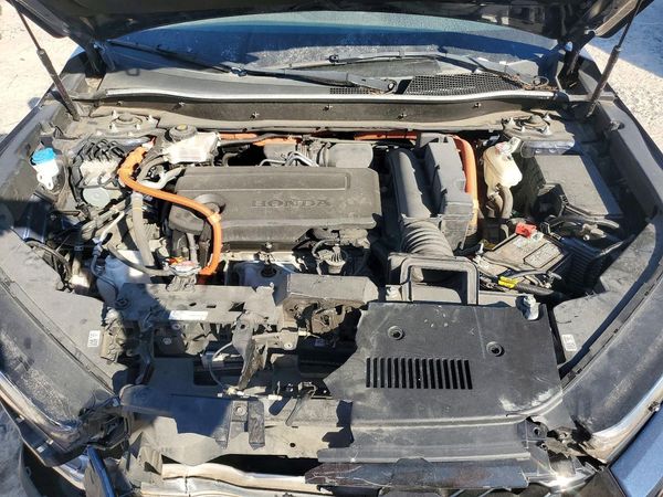 2023 HONDA CR-V Sport — Engine bay