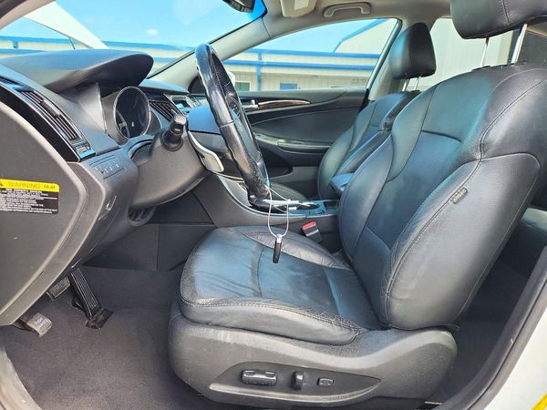 2014 HYUNDAI SONATA — DENT